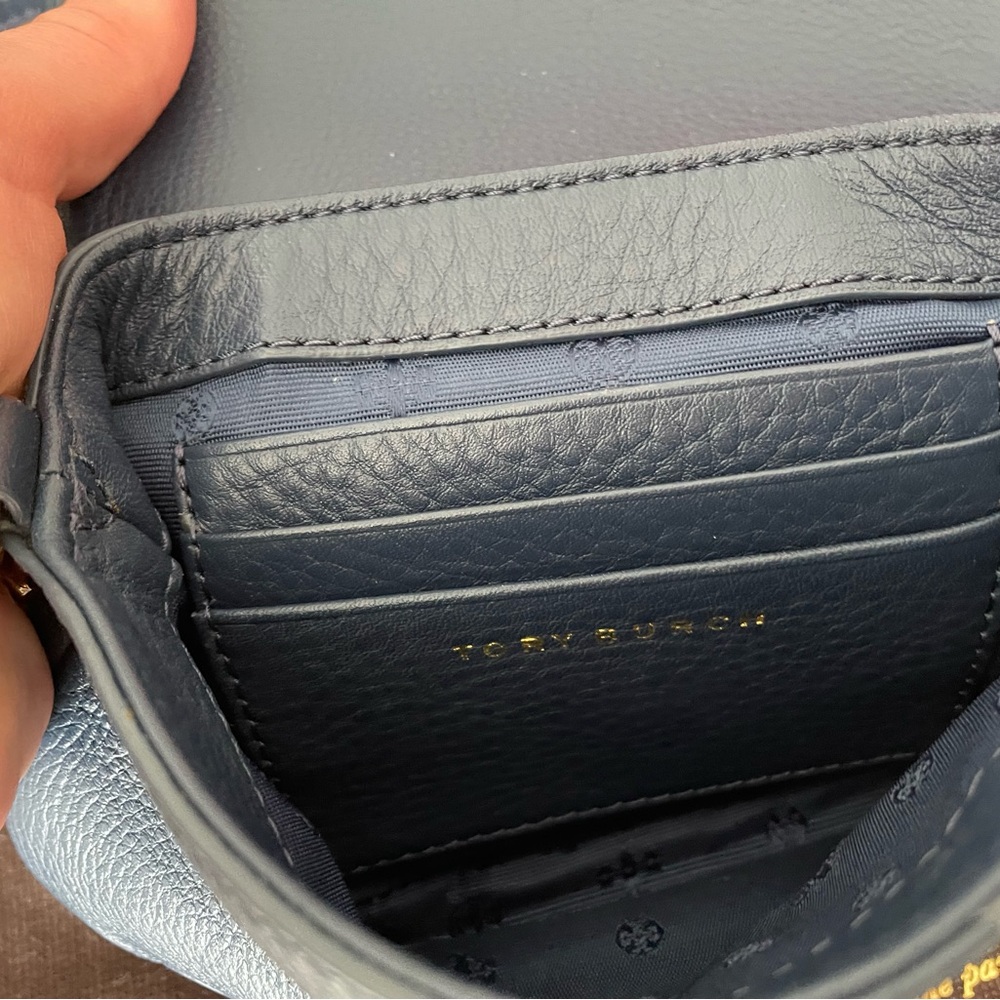 Tory Burch Navy Leather Crossbody Bag with Gold Accents - Picture 5 of 7